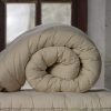 Couette en laine chaude et isolante pour l'hiver